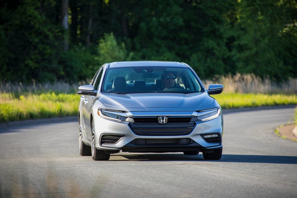 Review sedan hibrid Honda Insight