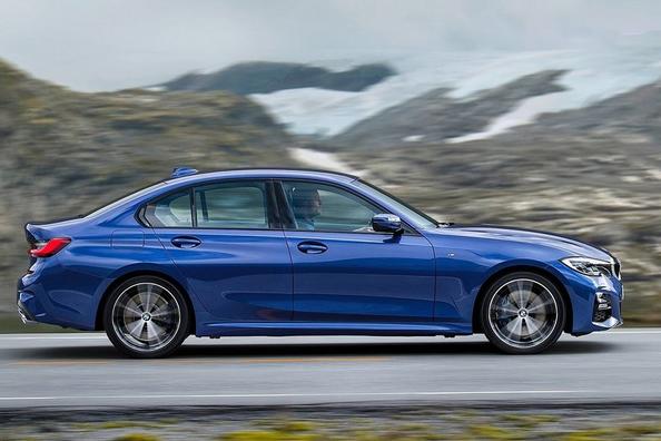 Prezentare generală a celei de-a șaptea generație a sedanului BMW Seria 3 Fotografie 9