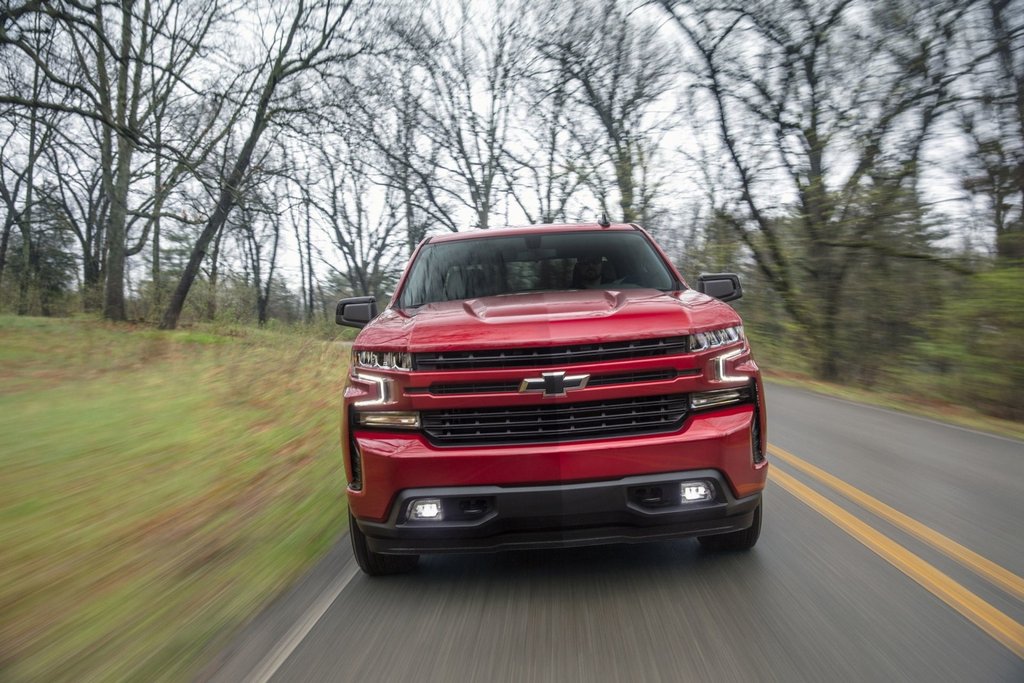 Review pick-up Chevrolet Silverado o nouă generație de