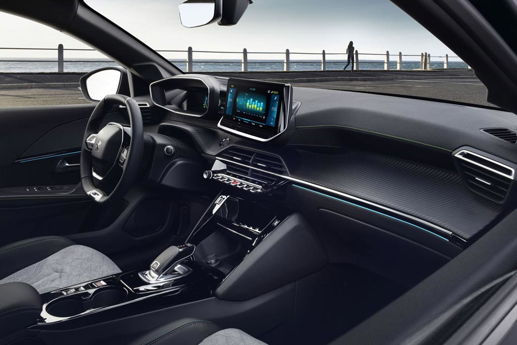 Review compact hatchback Peugeot 208 nouă generație