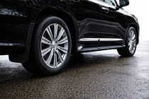 Lexus LX570/450d 2008-2022 Molduri Usi (Design 2016+) foto 3