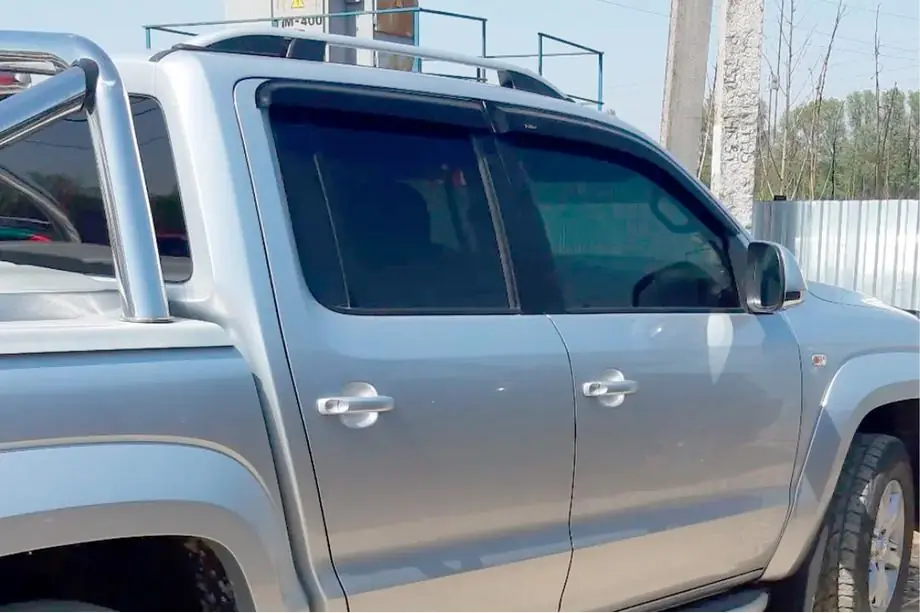 Volkswagen Amarok 2010-2022 Deflectoare Geamuri (4 buc, HIC) Image
