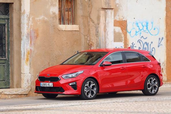 Prezentare generală a treia generație a hatchback-ului Kia Ceed
