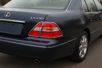 Lexus LS 2001-2006 Capace cromate pentru stopuri (2 buc, plastic) foto 1