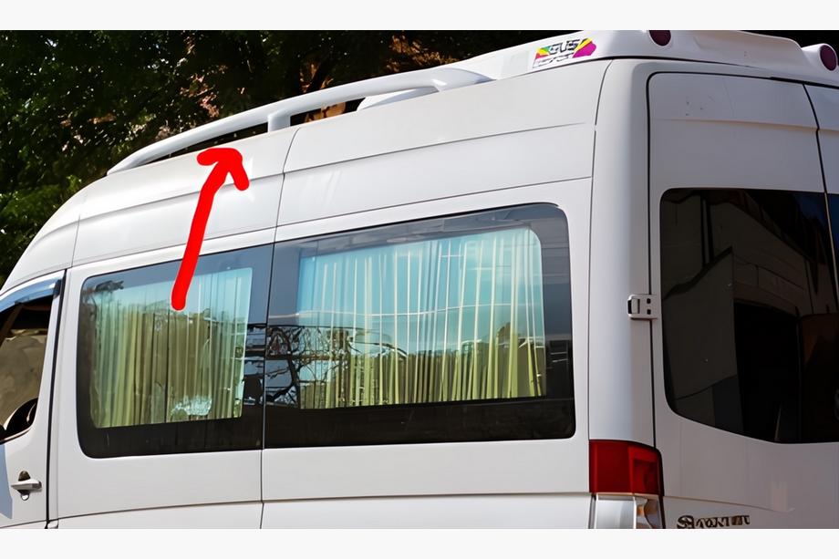 Mercedes Sprinter W906 2006–2018 Bare longitudinale acoperis (grund pentru vopsire) Image