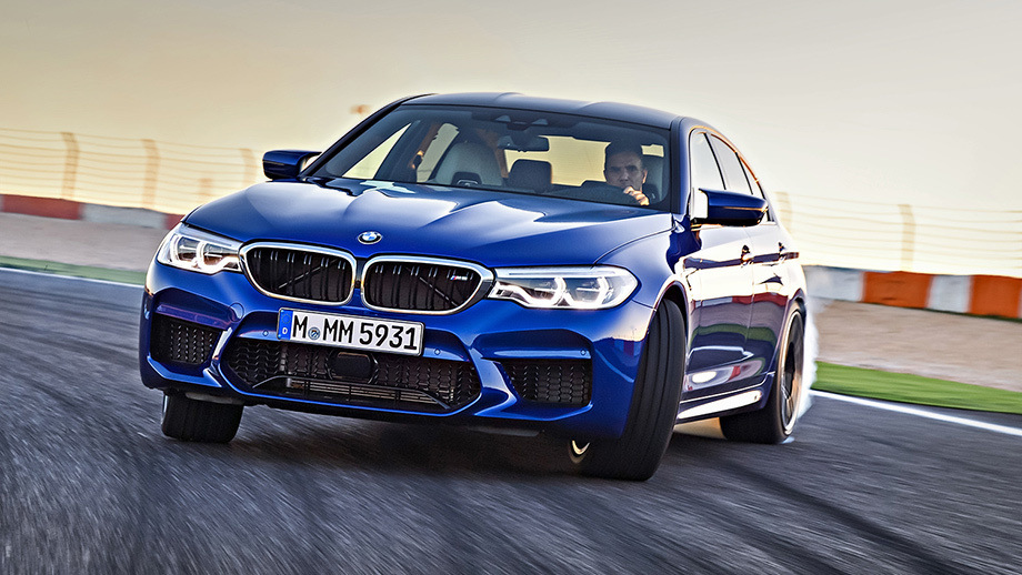 Prezentare generală a sasea generatie BMW M5 sedan
