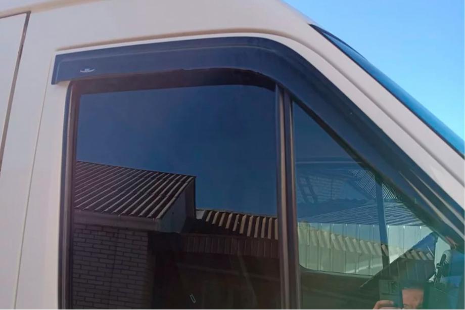 Volkswagen LT 1995-2006 Deflectoare Geamuri (2 buc, HIC) Foto 4
