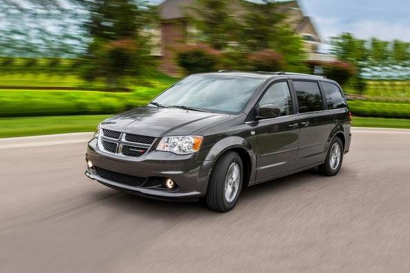 Șapte sedan Dodge Grand Caravan-a cincea generație Fotografie 2