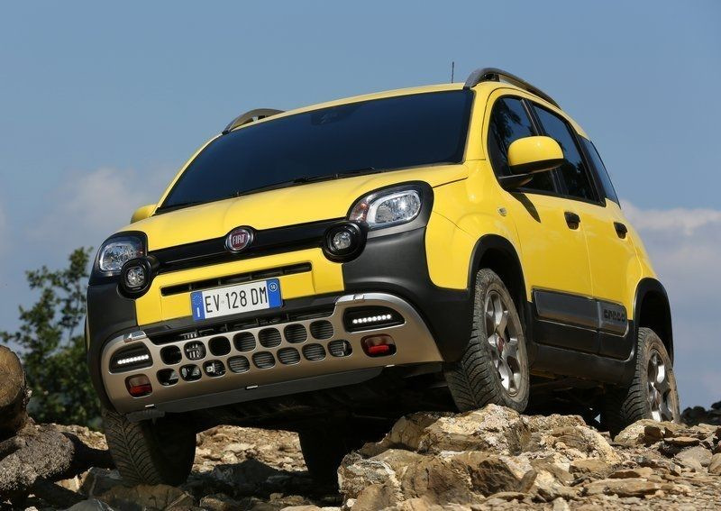 Modificare pe toate terenurile hatchback-ului Fiat Panda Cross