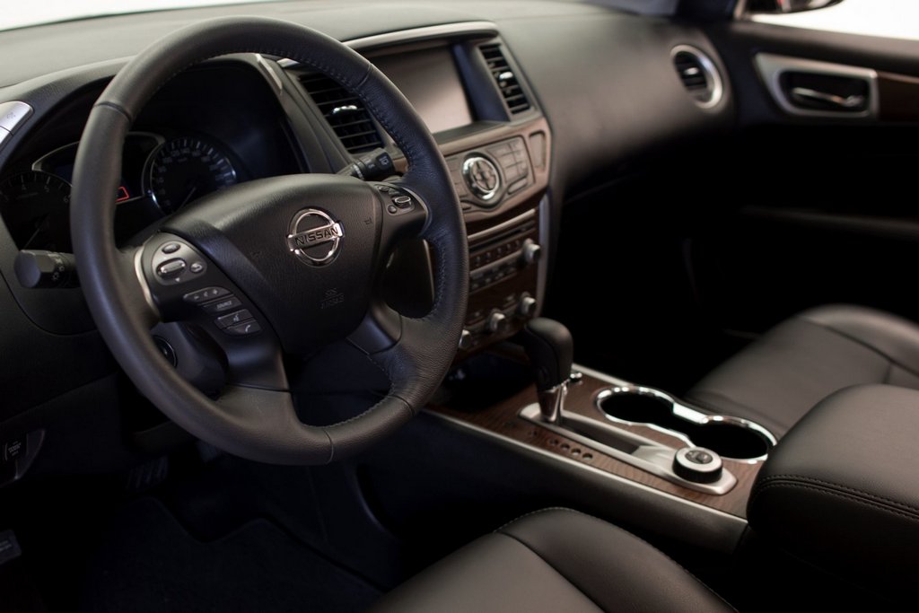 Lift modificarea crossover Nissan Pathfinder