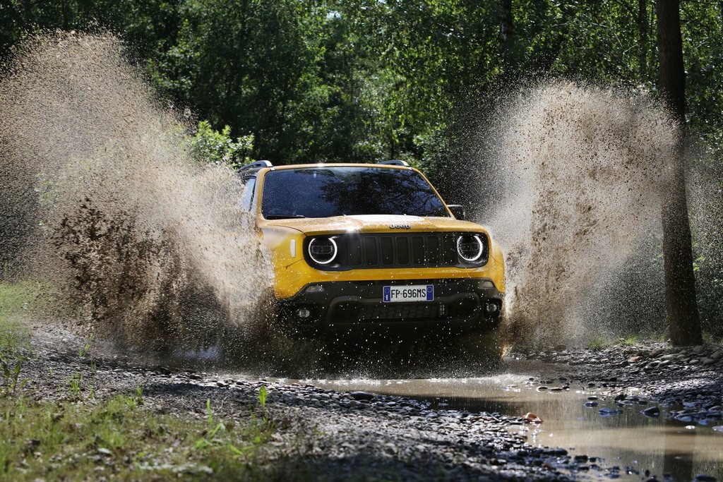 Actualizat crossover Jeep Renegade
