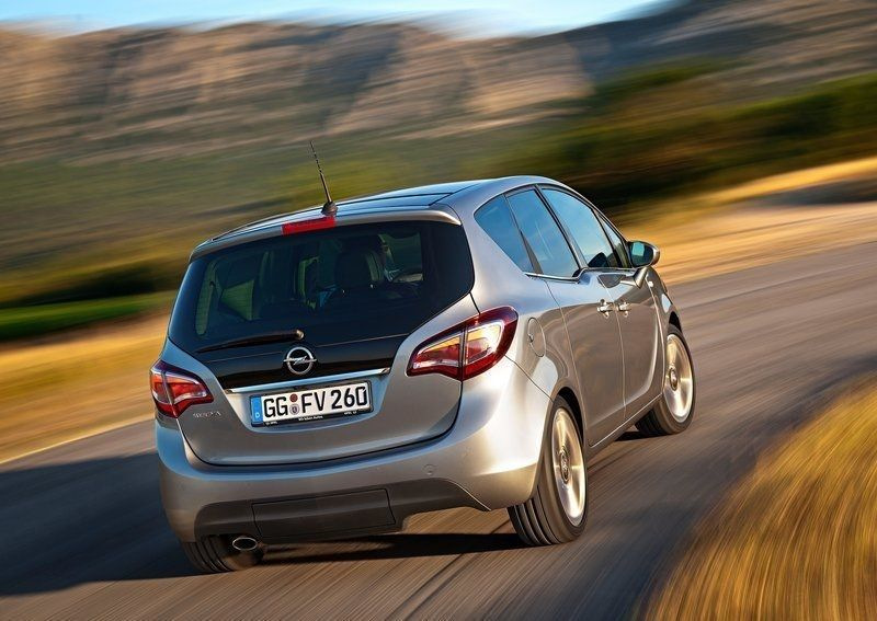 Review minivan compact Opel Meriva B