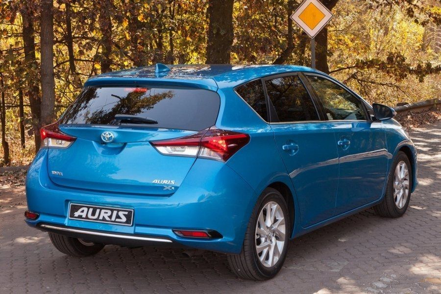 Review hatchback cu cinci uși Toyota Auris