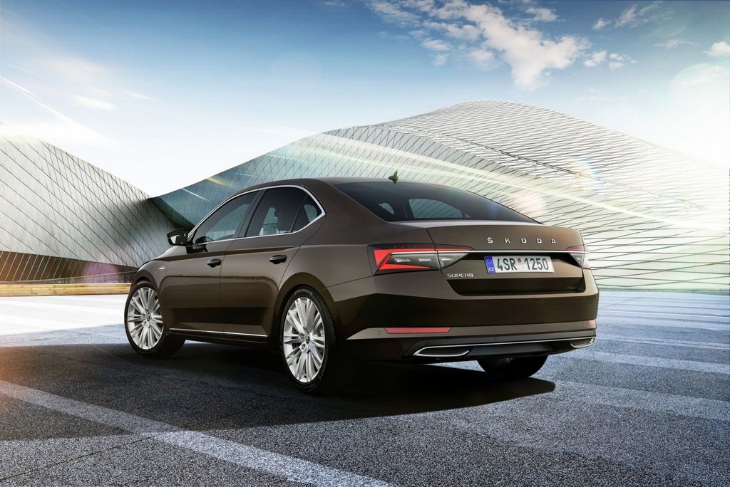 Revizuire a actualizării Skoda Superb liftback 2019
