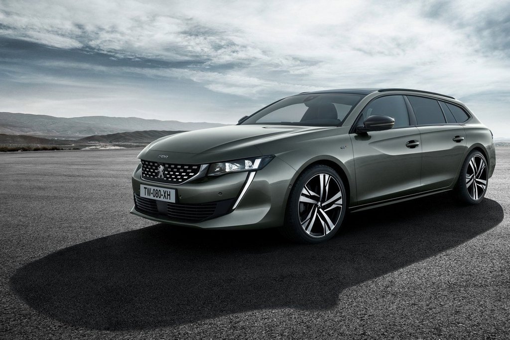 Revizuirea a doua generație a break Peugeot 508 SW