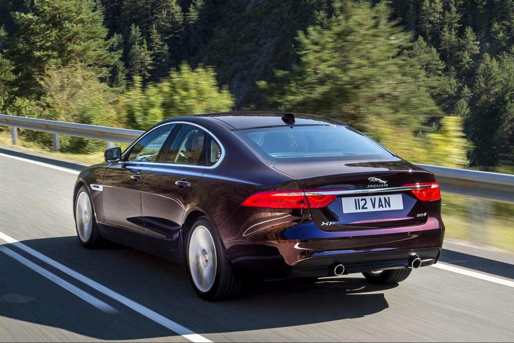 A doua generație de sedan premium Jaguar XF