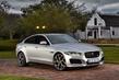 Review premium sedan Jaguar XE foto 11