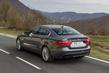 Review premium sedan Jaguar XE foto 4