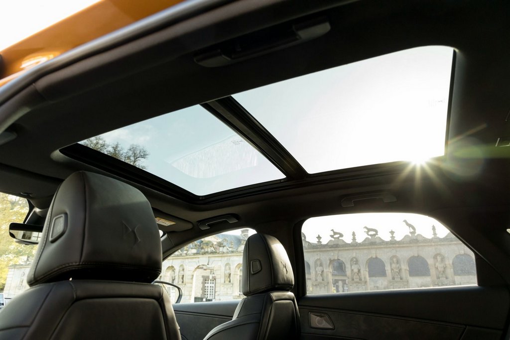 De lux a suv-ului compact DS 7 Crossback