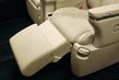 Full-size de lux minivan Toyota Alphard foto 11