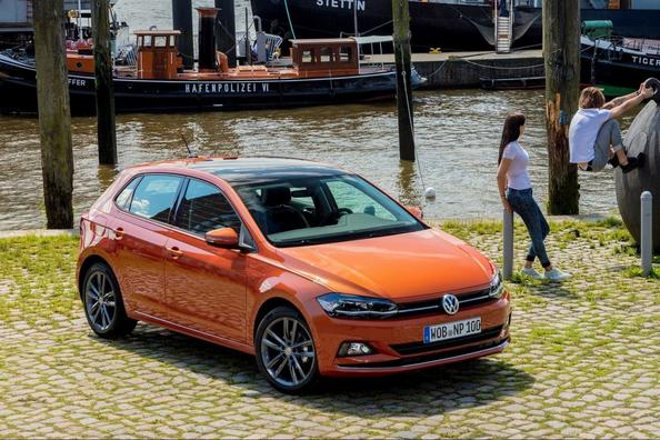 Hatchback cu cinci uși Volkswagen Polo a șasea încarnare Fotografie 11