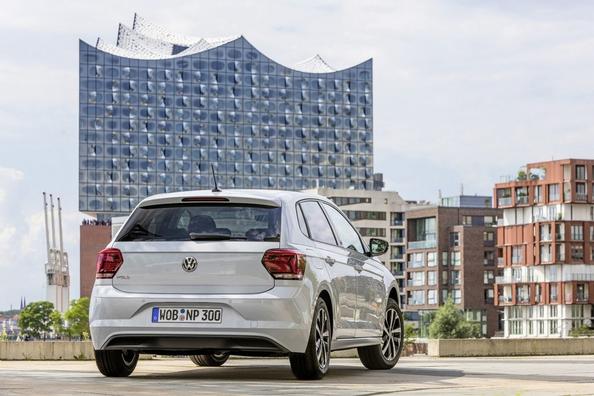 Hatchback cu cinci uși Volkswagen Polo a șasea încarnare Fotografie 10