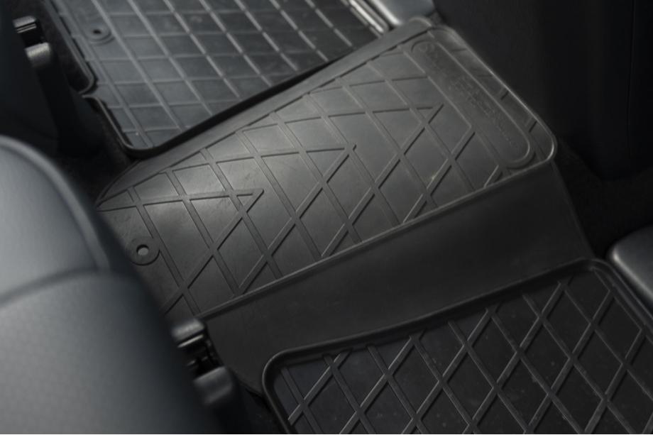 Toyota Land Cruiser Prado 150 2009-2023 Covoras tunel spate (Stingray Premium) Foto 1