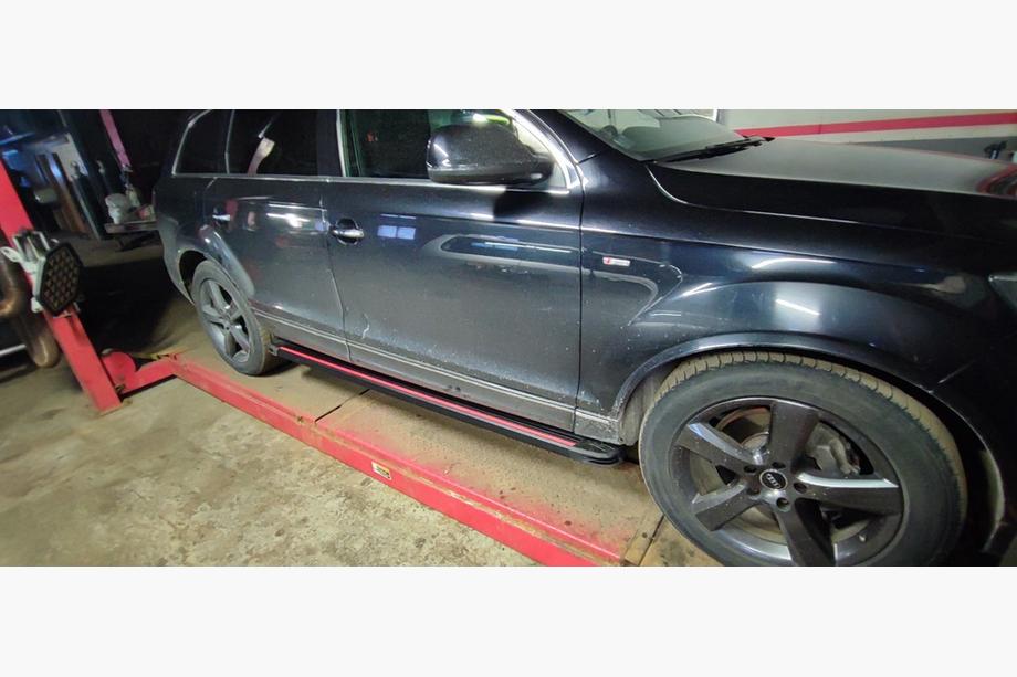 Audi Q7 2005-2015 Praguri Laterale Maya Red (2 buc, Aluminiu) Foto 4