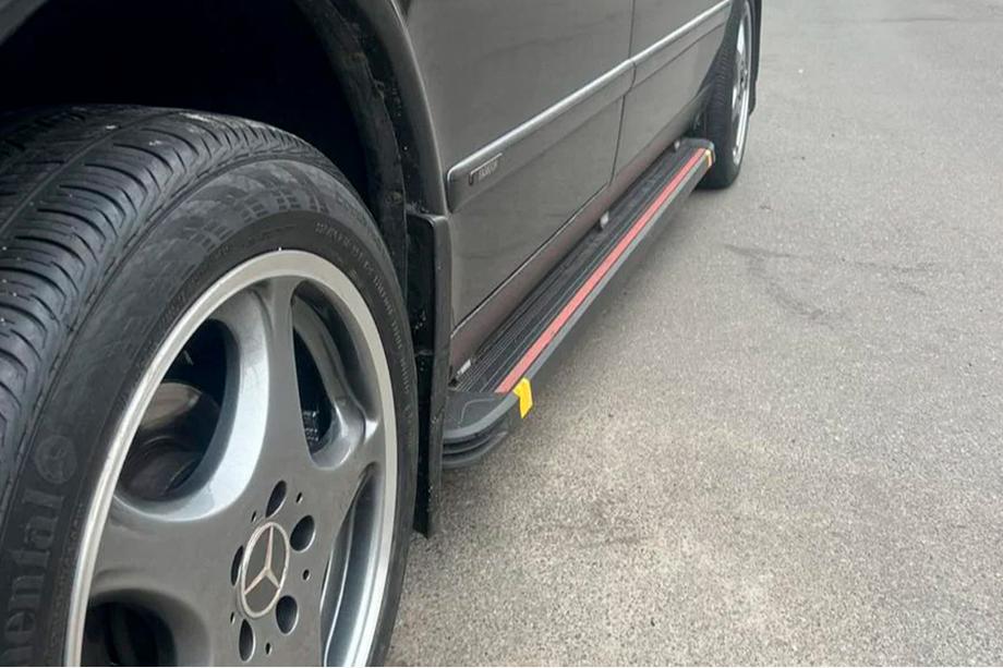 Mercedes Vito W638 1996-2003 Praguri Laterale Maya Red (2 buc, Aluminiu) Foto 2