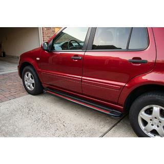 Praguri Laterale Maya Red (2 buc, Aluminiu) Mercedes ML W163 1997-2005 foto 1