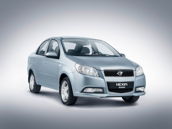Revizuire buget sedan compact Ravon Cielo
