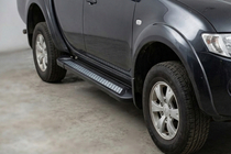 Fiat Fullback 2016- Praguri Laterale New Vision Black (2 buc, Aluminiu) foto 1