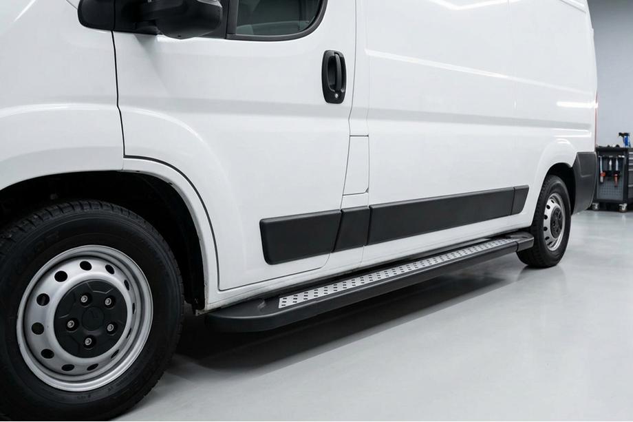 Peugeot Boxer 2006-2025 Praguri Laterale New Vision Black (2 buc, Aluminiu) Foto 1
