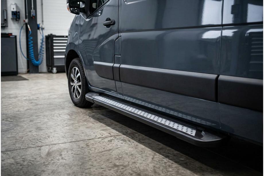 Renault Master 2011-2023 Praguri Laterale New Vision Black (2 buc, Aluminiu) Image