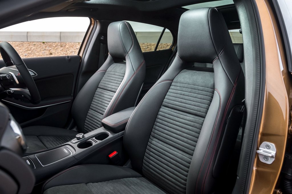 Review crossover compact Mercedes-Benz GLA-Class