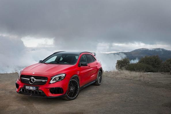 Review crossover compact Mercedes-Benz GLA-Class