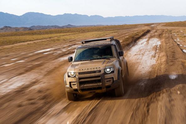 Premium cu cinci uși suv-ul Land Rover Defender 110 Fotografie 5