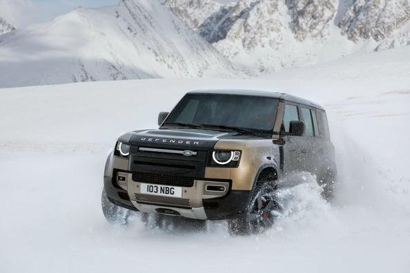 Premium cu cinci uși suv-ul Land Rover Defender 110 Fotografie 11