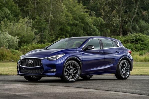 Crossover compact Infiniti QX30