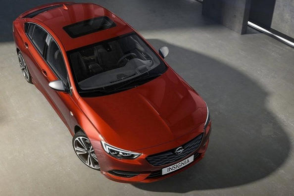 Opel Insignia Grand Sport recenzie liftback de dimensiuni medii Fotografie 11