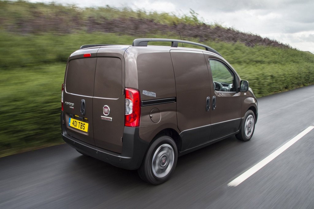 Recenzie la microbuză Fiat Fiorino Cargo reîmprospătată