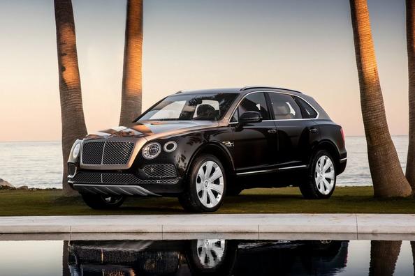 Recenzie a crossover-ului de lux Bentley Bentayga
