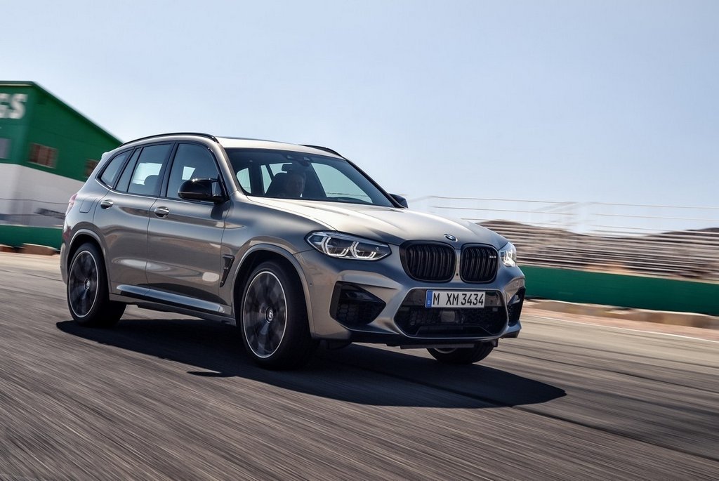 Tractiune integrala încărcată crossover BMW X3 M