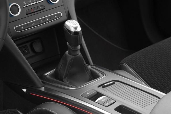 Review sedan Renault Megane a patra întrupării Fotografie 8