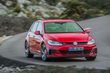 Prezentare generală sport a hatchback-ului Volkswagen Golf GTI foto 2
