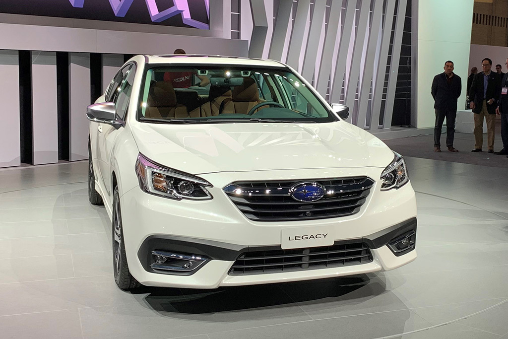Prezentare generală a celei de-a șaptea generație a sedan Subaru Legacy