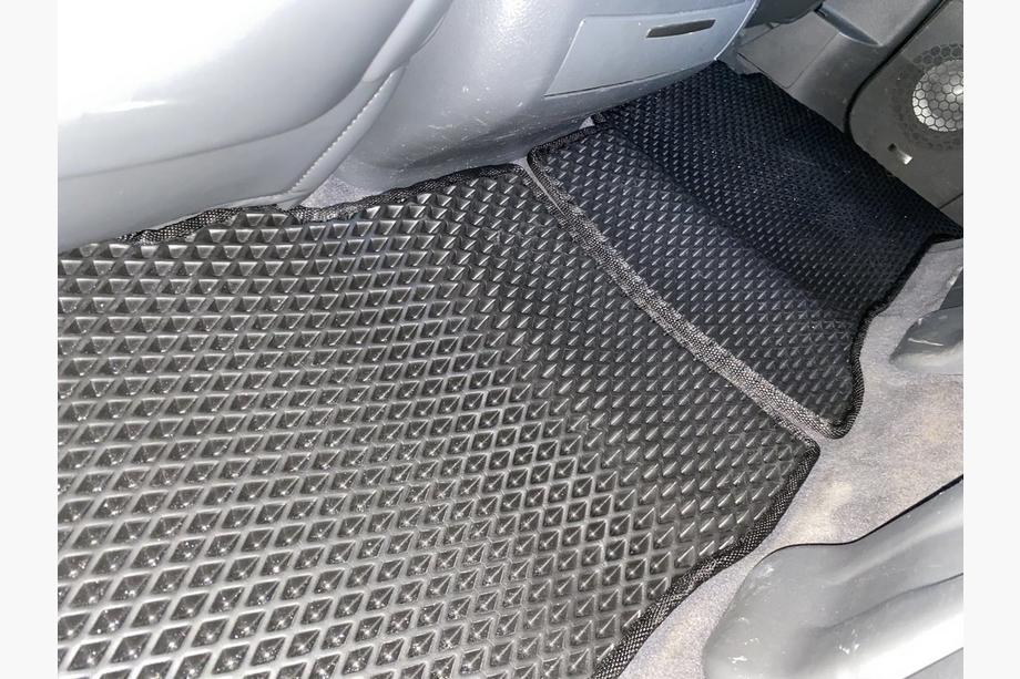 Toyota Land Cruiser 200 2007-2021 Covorase poliuretan EVA (2007-2012, negre) Foto 6