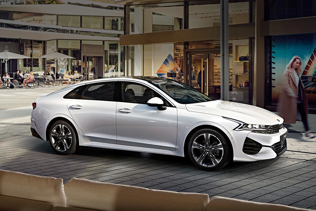 O nouă generație de sedan KIA Optima