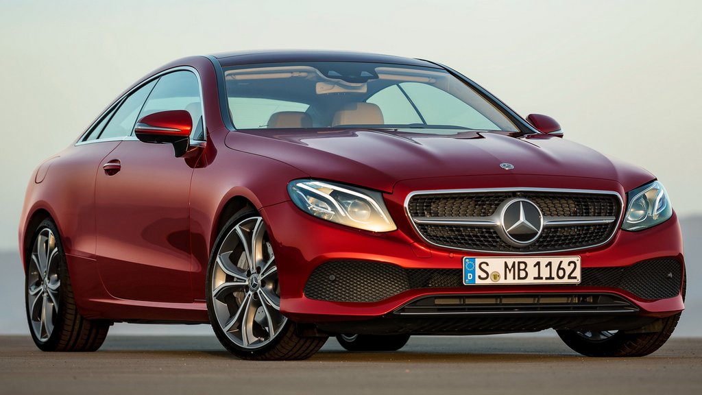 Prezentare de talie mijlocie coupe Mercedes-Benz E-Class Coupe