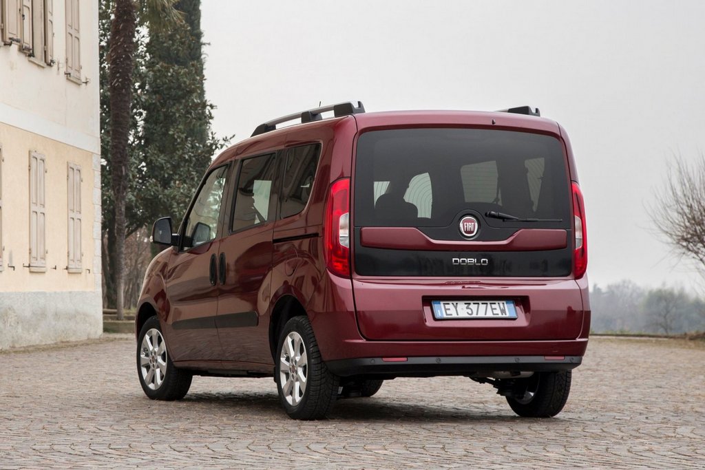 Recenzie a utilitarului compact Fiat Doblo actualizat